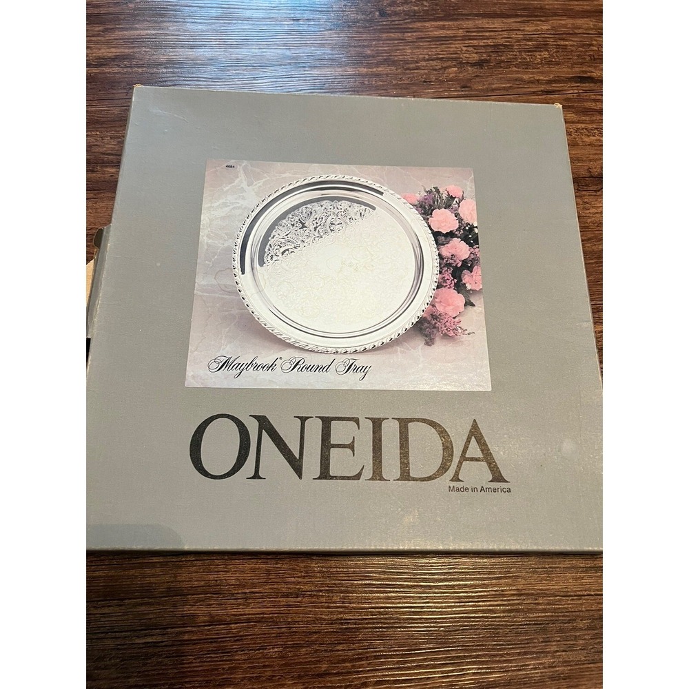 Oneida Maybrook 1987 Silverplate Round Tray 12" Original Box